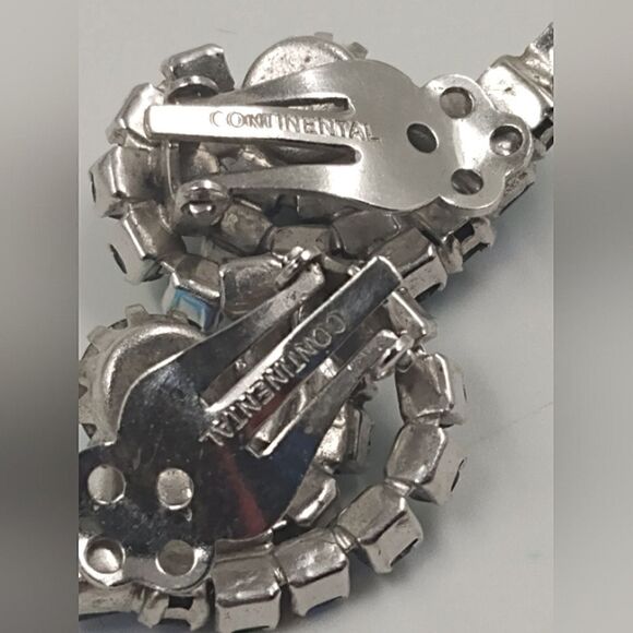 Continental Vintage Blue Borealis Rhinestone Clip On Earrings - Picture 13 of 16